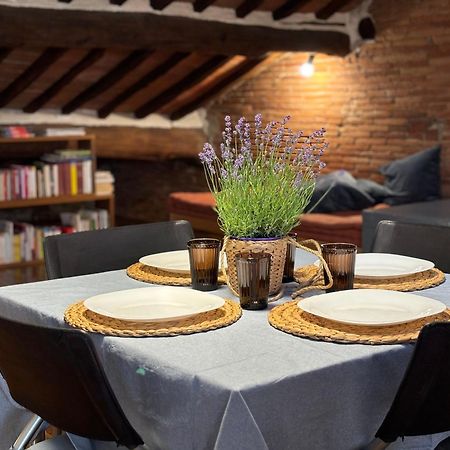 Lovely Apartment Лука Екстериор снимка